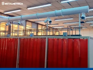 Sistema de exaustão para cabine de soldas - Escola SENAI